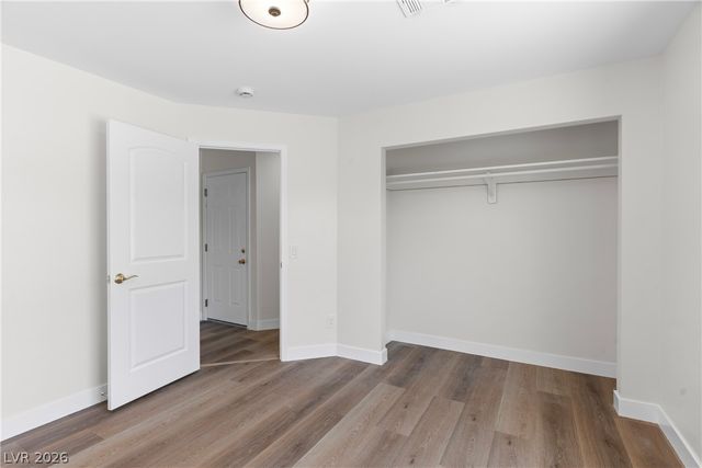 6575 Shining Sand Avenue, Las Vegas, NV 89142