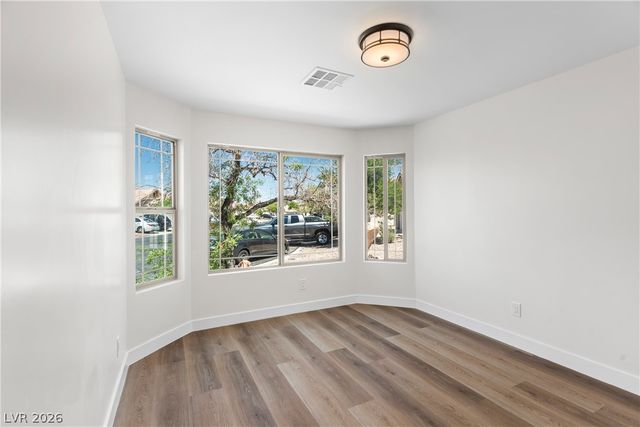 6575 Shining Sand Avenue, Las Vegas, NV 89142