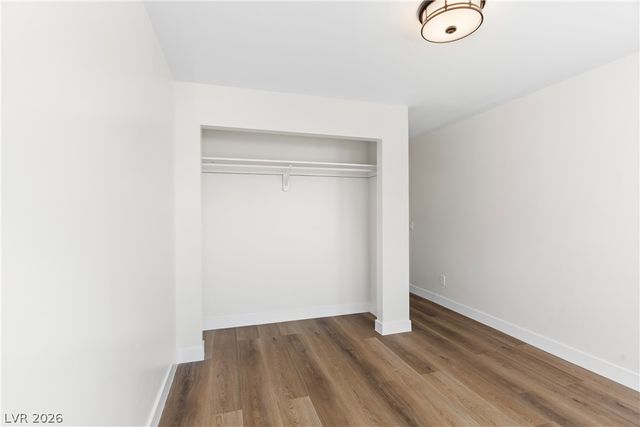 6575 Shining Sand Avenue, Las Vegas, NV 89142