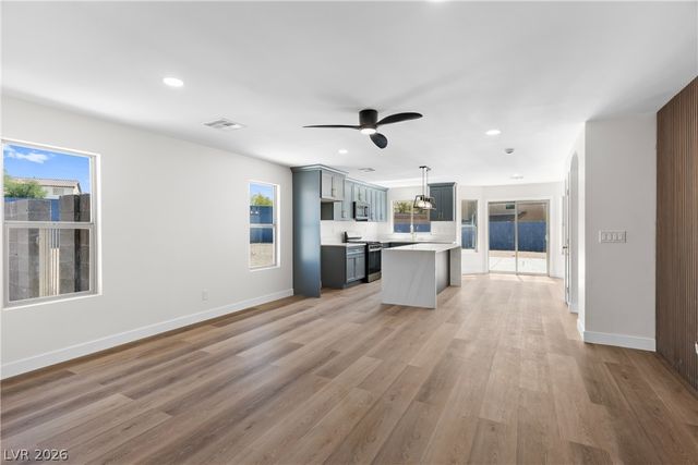 6575 Shining Sand Avenue, Las Vegas, NV 89142