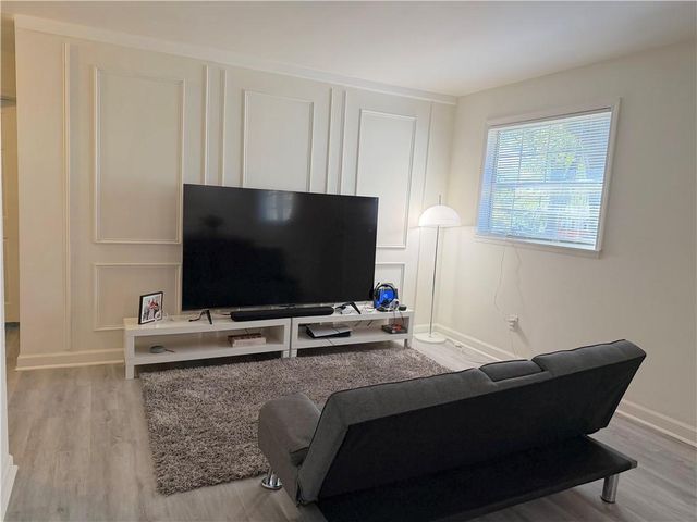 2621 Abner Place NW, Atlanta, GA 30318