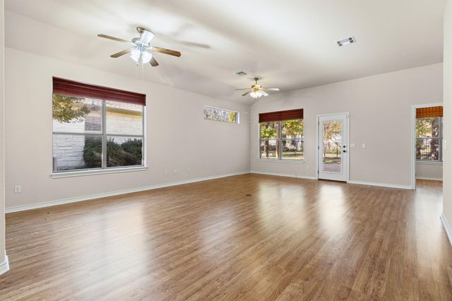 715 Enchanted Rock TRL, Georgetown, TX 78633