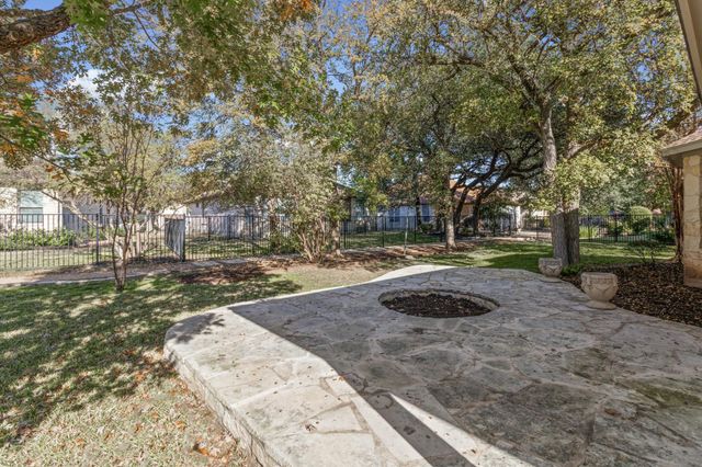 715 Enchanted Rock TRL, Georgetown, TX 78633