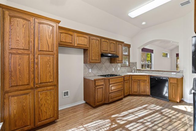 715 Enchanted Rock TRL, Georgetown, TX 78633