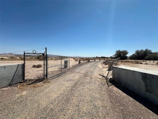 30453 Berry, Newberry Springs, CA 92365