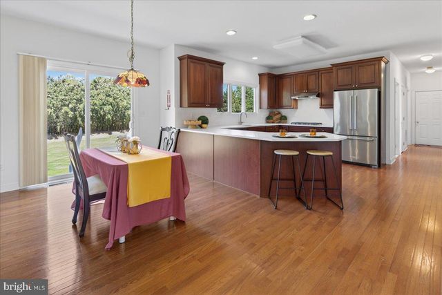 10 JEWEL RD, Princeton Junction, NJ 08550