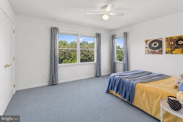 10 JEWEL RD, Princeton Junction, NJ 08550