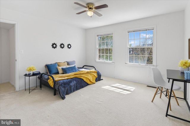 10 JEWEL RD, Princeton Junction, NJ 08550