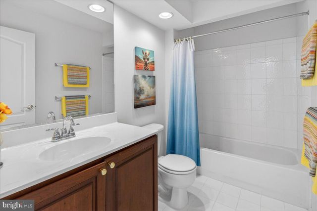 10 JEWEL RD, Princeton Junction, NJ 08550