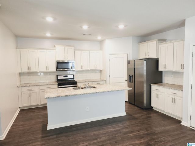 216 CHELSEA PARK ROAD, Chelsea, AL 35043