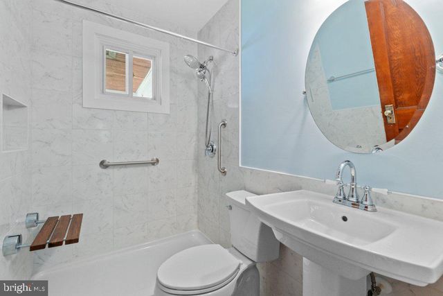 14 RIDGEMOOR RD, Baltimore, MD 21221