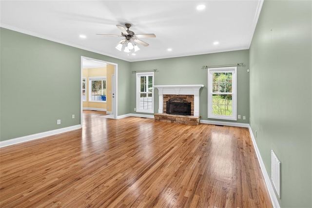 81 Emma Circle, Hoschton, GA 30548