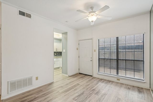 9910 Royal Lane 1106, Dallas, TX 75231