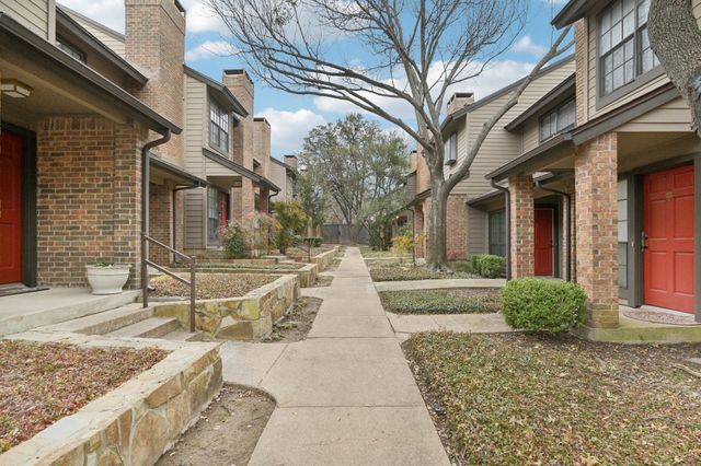 9910 Royal Lane 1106, Dallas, TX 75231