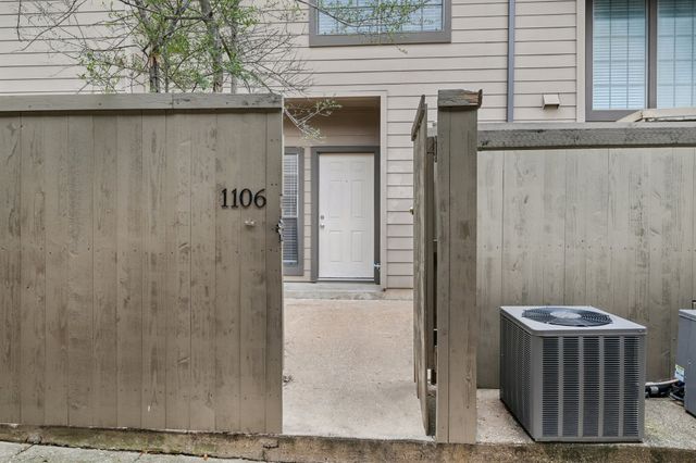 9910 Royal Lane 1106, Dallas, TX 75231