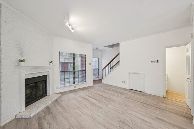 9910 Royal Lane 1106, Dallas, TX 75231