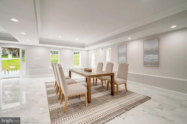 1111 TOWLSTON RD, Mclean, VA 22102