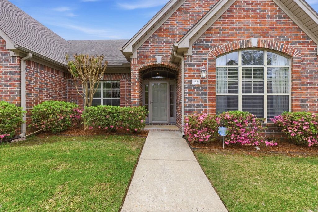 27 Taylor Park Loop, Little Rock, AR 72211
