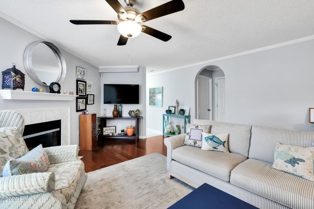 4148 Breezewood Drive Apt 104, Wilmington, NC 28412