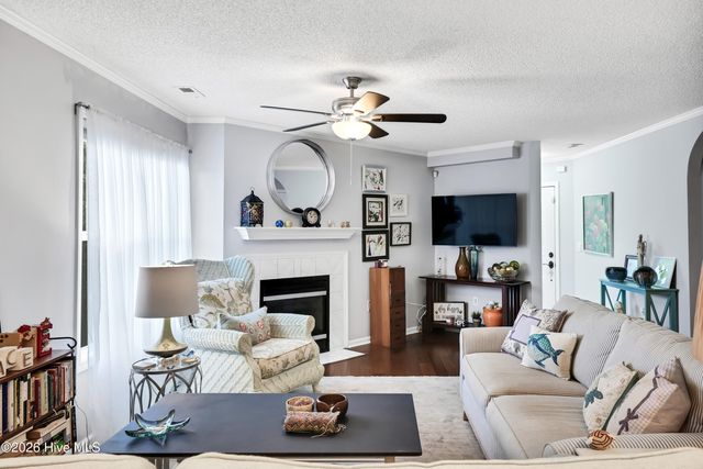 4148 Breezewood Drive Apt 104, Wilmington, NC 28412