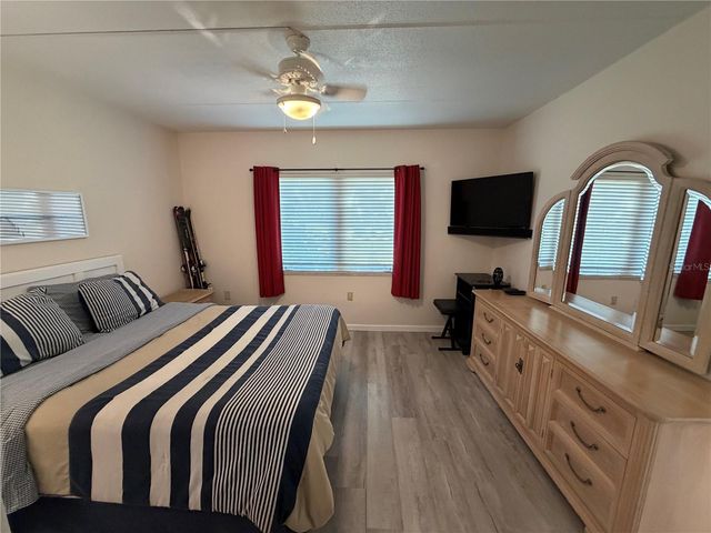 649 TAMIAMI TRAIL S 111, Venice, FL 34285