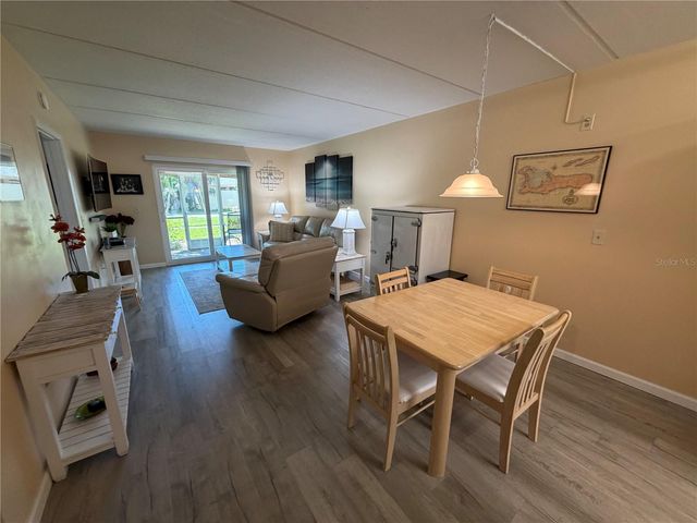 649 TAMIAMI TRAIL S 111, Venice, FL 34285