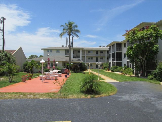 649 TAMIAMI TRAIL S 111, Venice, FL 34285