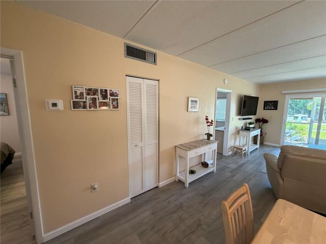649 TAMIAMI TRAIL S 111, Venice, FL 34285