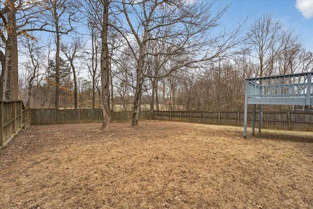 664 Deer Ridge Dr, Clarksville, TN 37042