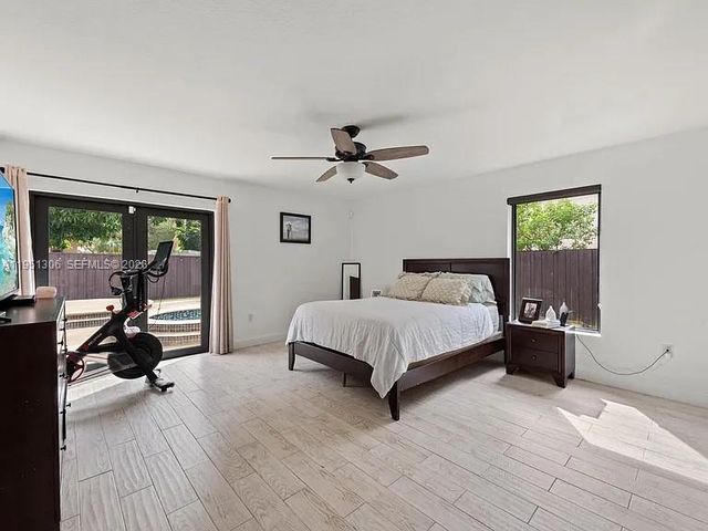 14801 SW 154th Ct, Miami, FL 33196