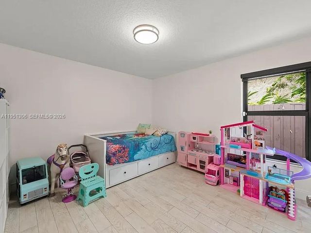 14801 SW 154th Ct, Miami, FL 33196