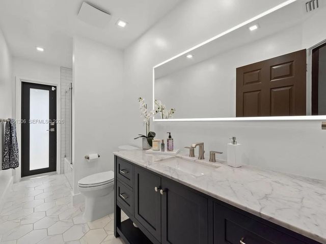 14801 SW 154th Ct, Miami, FL 33196