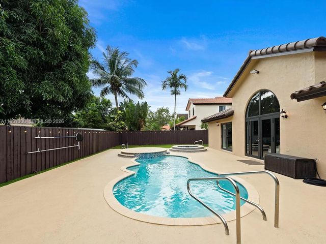 14801 SW 154th Ct, Miami, FL 33196