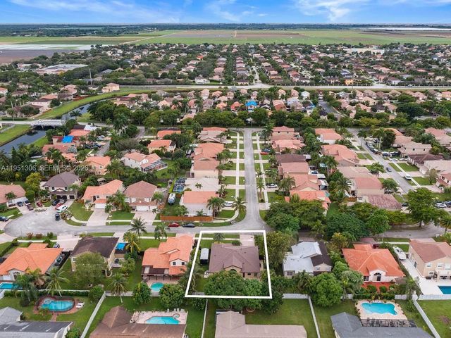 14801 SW 154th Ct, Miami, FL 33196