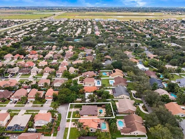 14801 SW 154th Ct, Miami, FL 33196