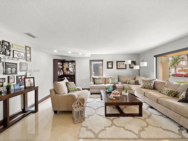 14801 SW 154th Ct, Miami, FL 33196