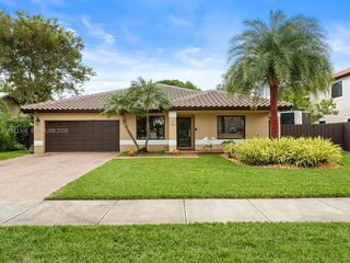 14801 SW 154th Ct, Miami, FL 33196