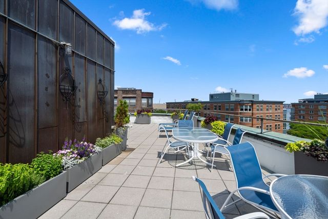 376 Commercial Street 2B, Boston, MA 02109