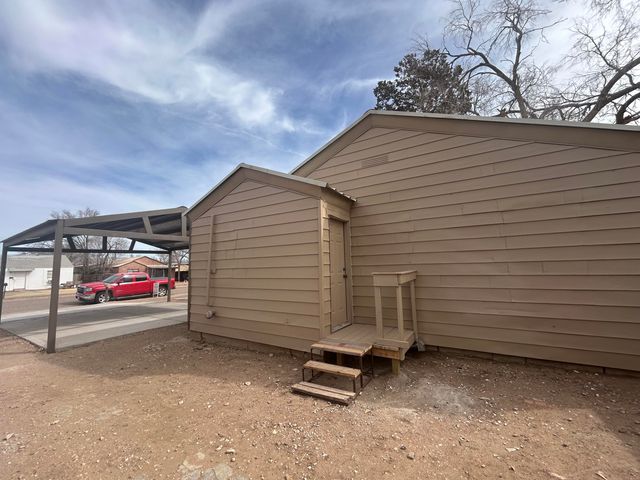 1206 12th Street, Levelland, TX 79336