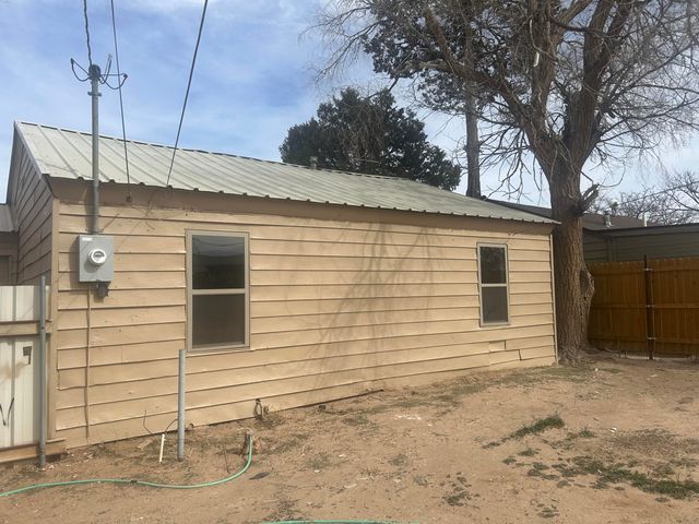 1206 12th Street, Levelland, TX 79336
