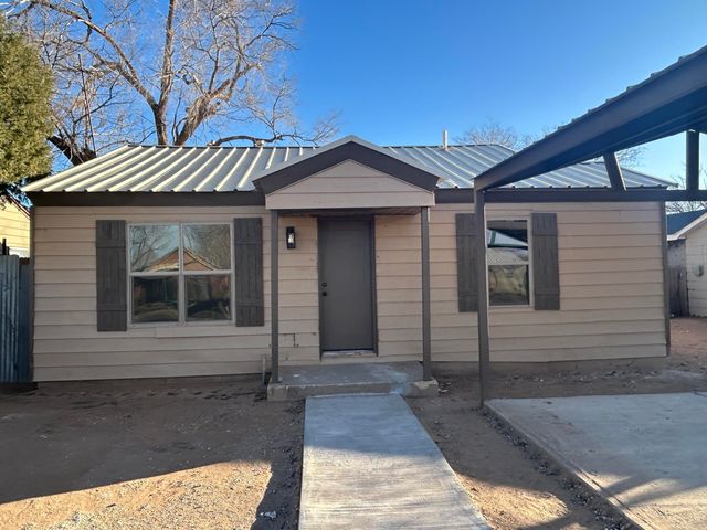 1206 12th Street, Levelland, TX 79336