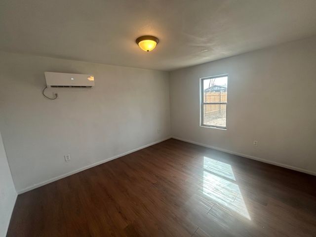 1206 12th Street, Levelland, TX 79336