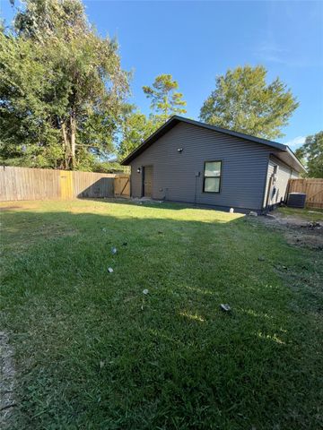 11915 Greenmesa Drive, Houston, TX 77044