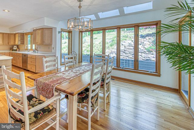 635 N HEILBRON DR, Media, PA 19063