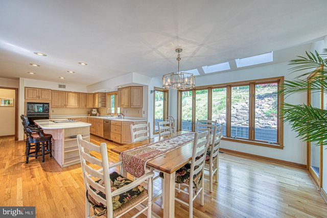 635 N HEILBRON DR, Media, PA 19063
