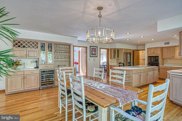 635 N HEILBRON DR, Media, PA 19063