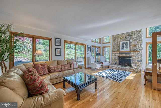635 N HEILBRON DR, Media, PA 19063