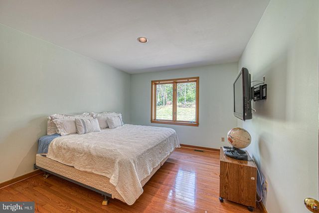 635 N HEILBRON DR, Media, PA 19063
