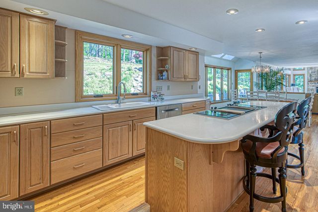 635 N HEILBRON DR, Media, PA 19063