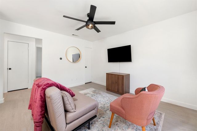 10111 Golden Meadow DR E, Austin, TX 78758